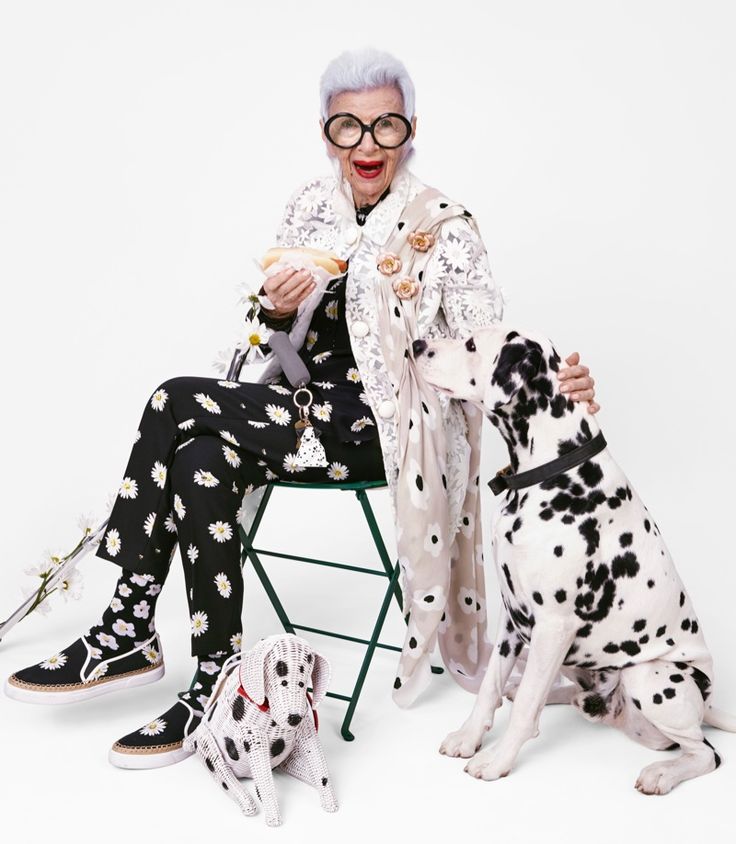 Iris Apfel sports a black and white outfit for women over 50
