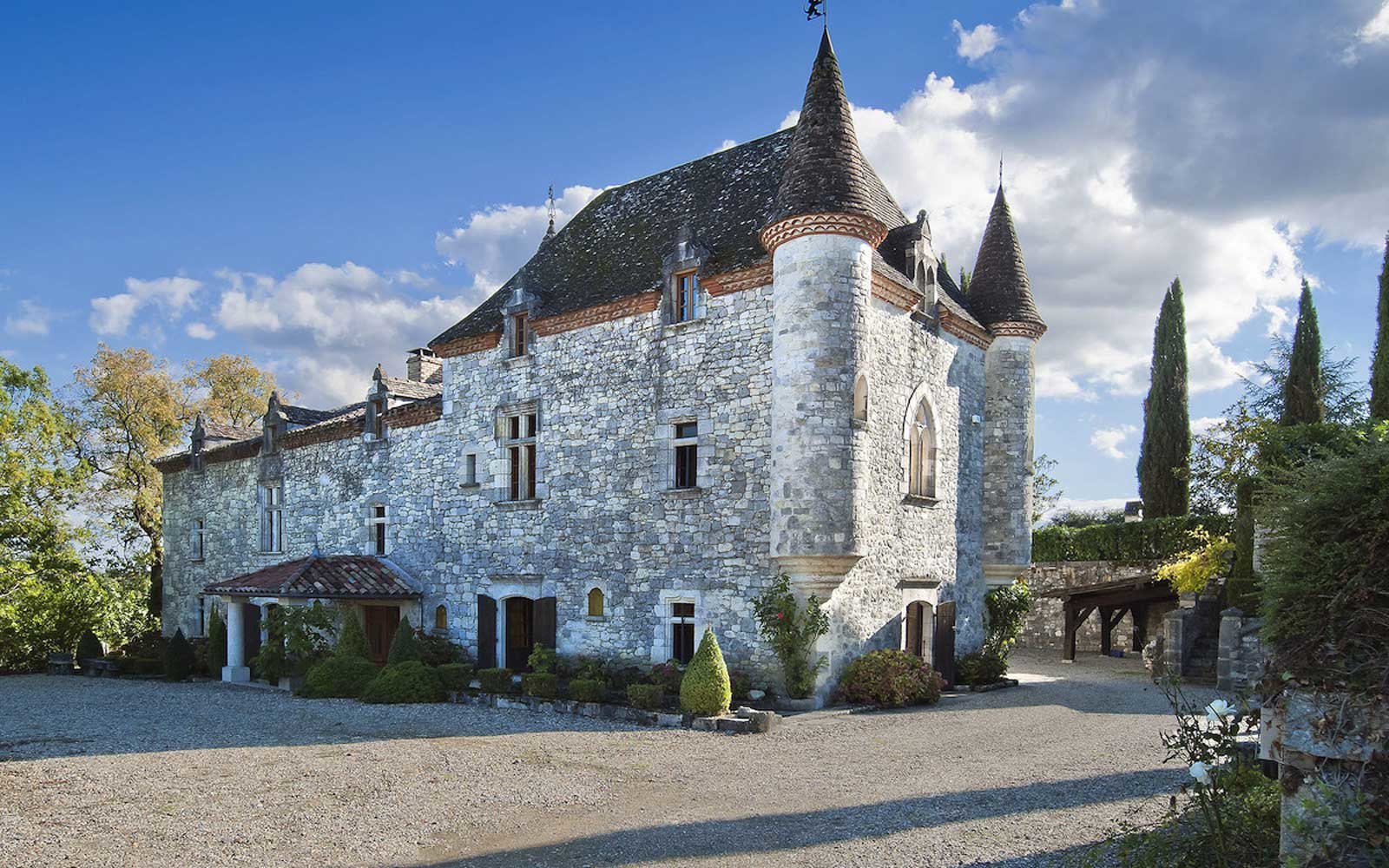 A haunted castle in Europe where you can spend the evening